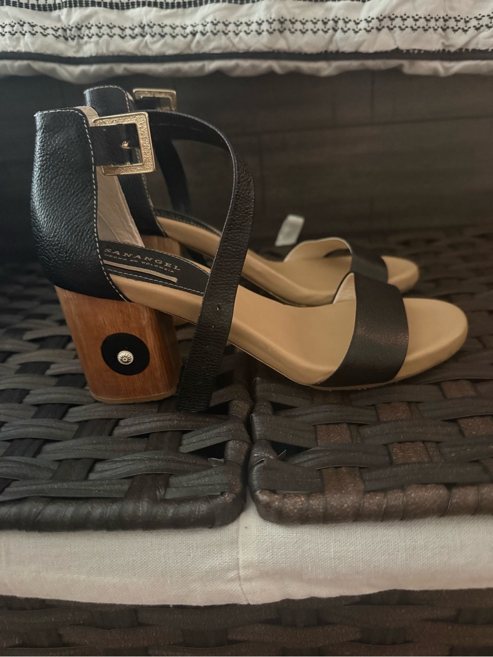 New San Angel Heels size 36 (5.5/6)